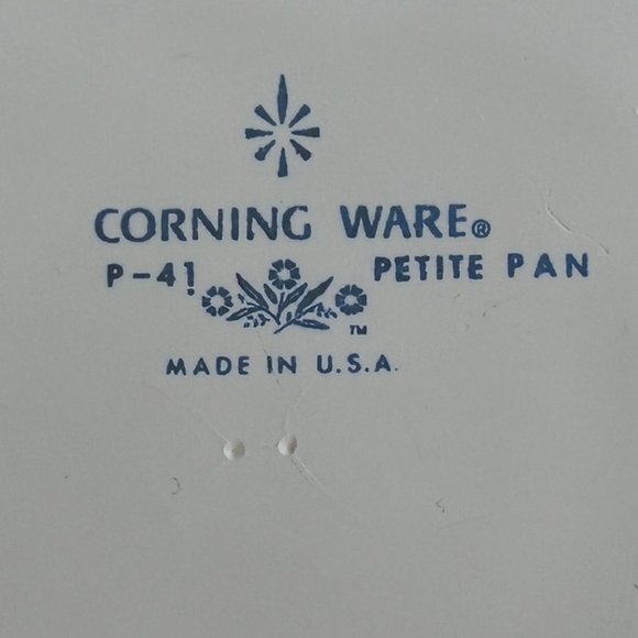 Two VTG Corning Ware Petite P-41 Individual Mini Casserole Dishes With Covers - Picture 4 of 10